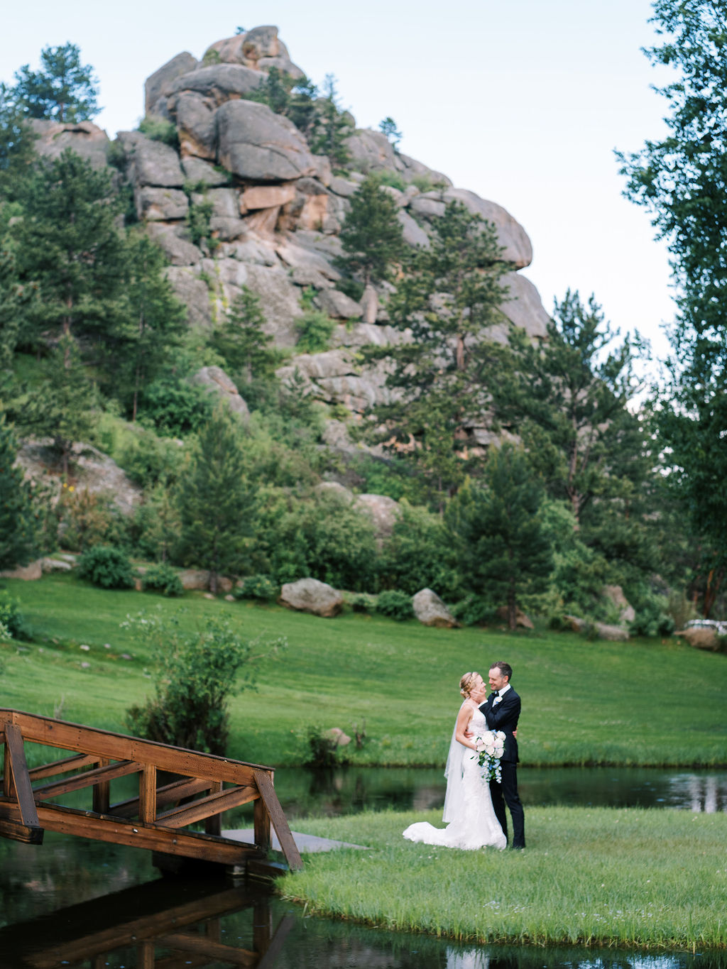 Black Canyon Inn Wedding, Black Canyon Estes Park Wedding, Black Canyon Inn Wedding Photos, Estes Park Resort Wedding Cost